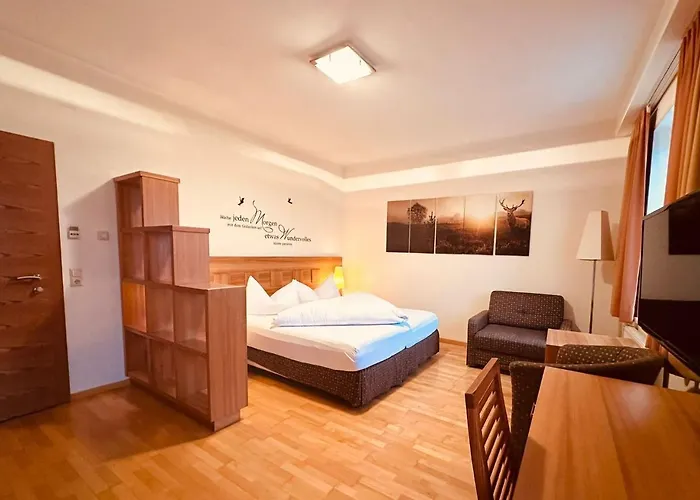 Tirolerhof Doelsach * לינץ