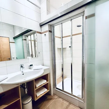 Tirolerhof Doelsach 리엔츠